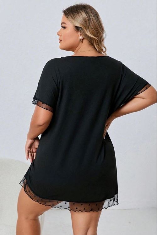 Büyük Beden Kadın Transparen Dekolte V Yaka Puantiyeli Dantel Detaylı Rahat Fantezi Gecelik